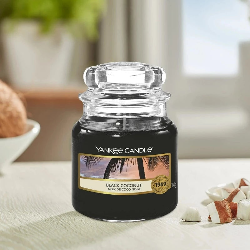 Yankee Scented Candle "Black Coconut" 104gm