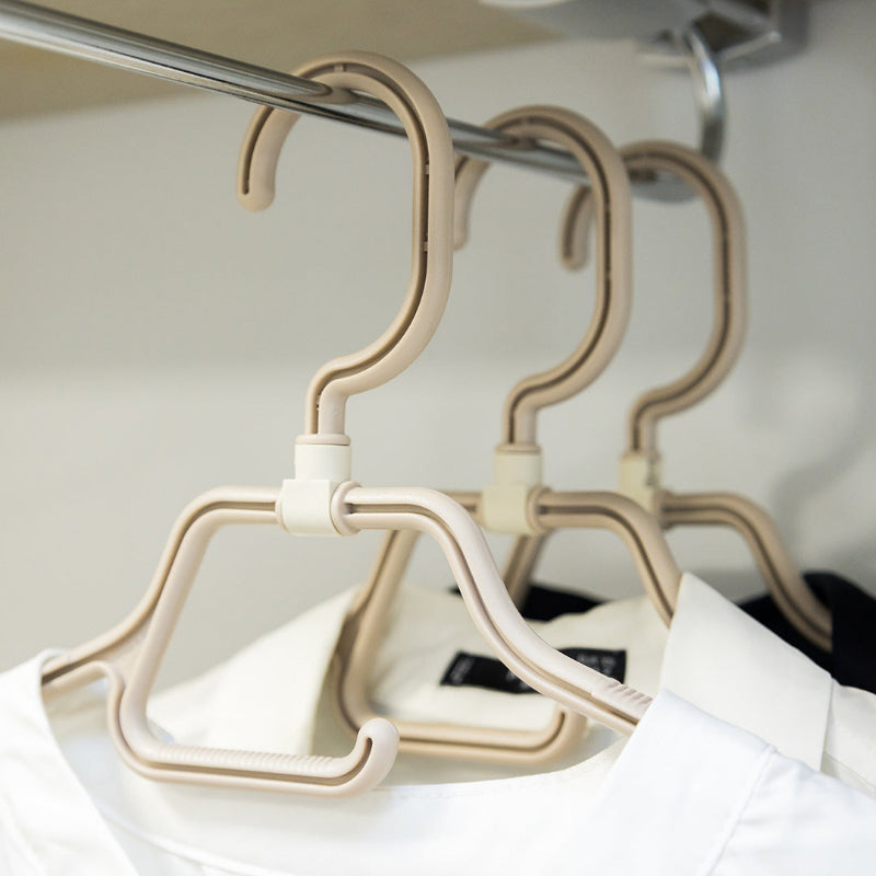 Plastic Clothes Hanger (Set of 3)