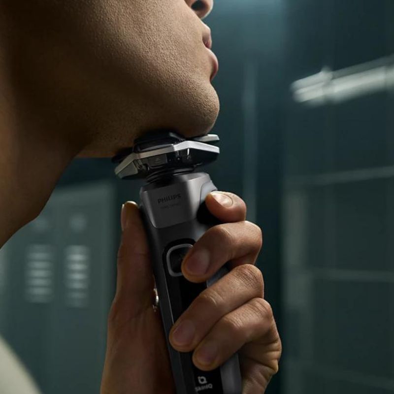 Shaver Series 5000 Wet & Dry Electric Shaver