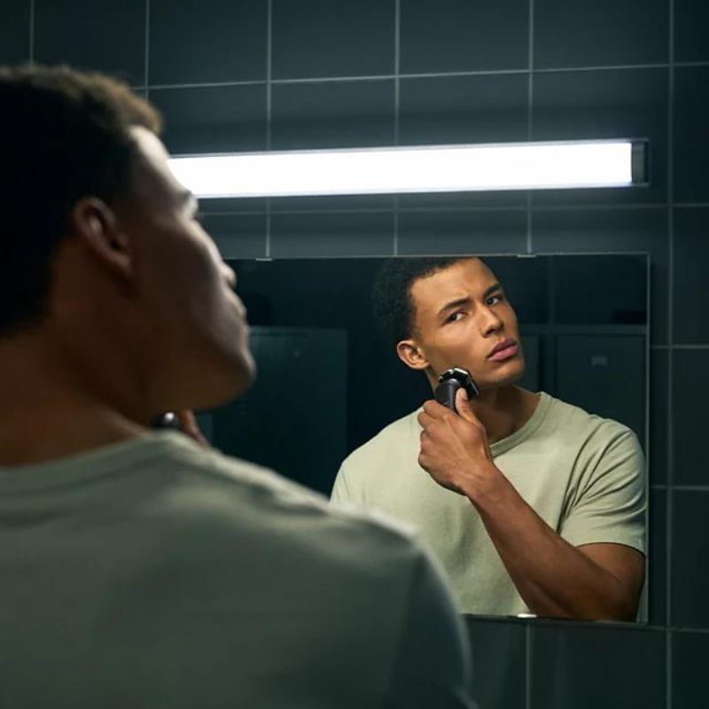 Shaver Series 5000 Wet & Dry Electric Shaver