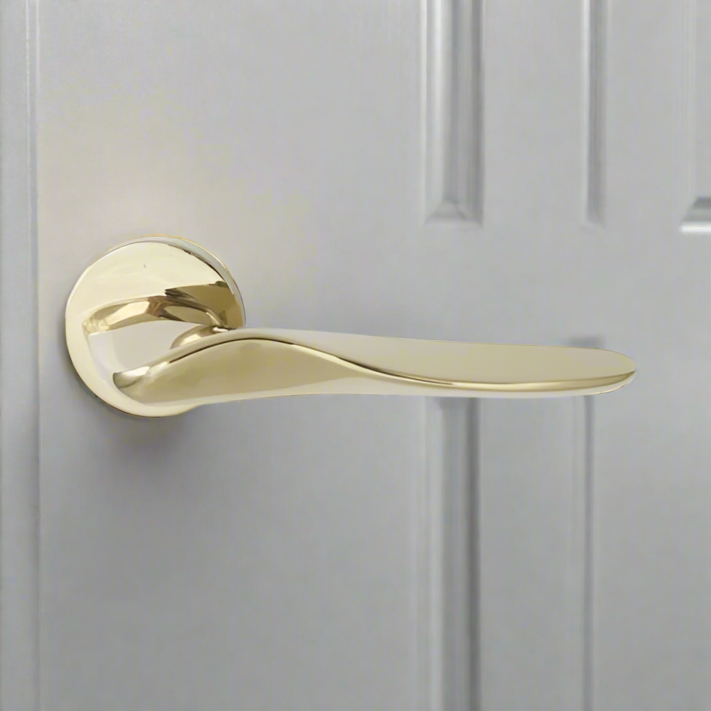 EuroArt Lever Handle on Rose With Escutheons