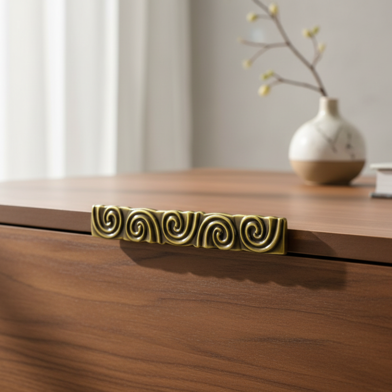 Furniture Handle Antique Brass 128mm