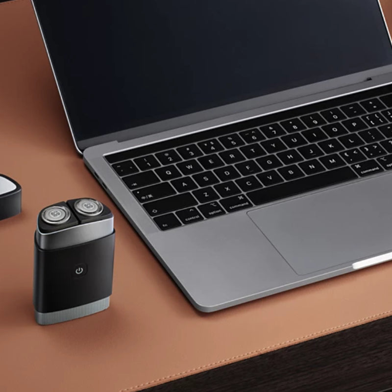 Electric compact shaver Black