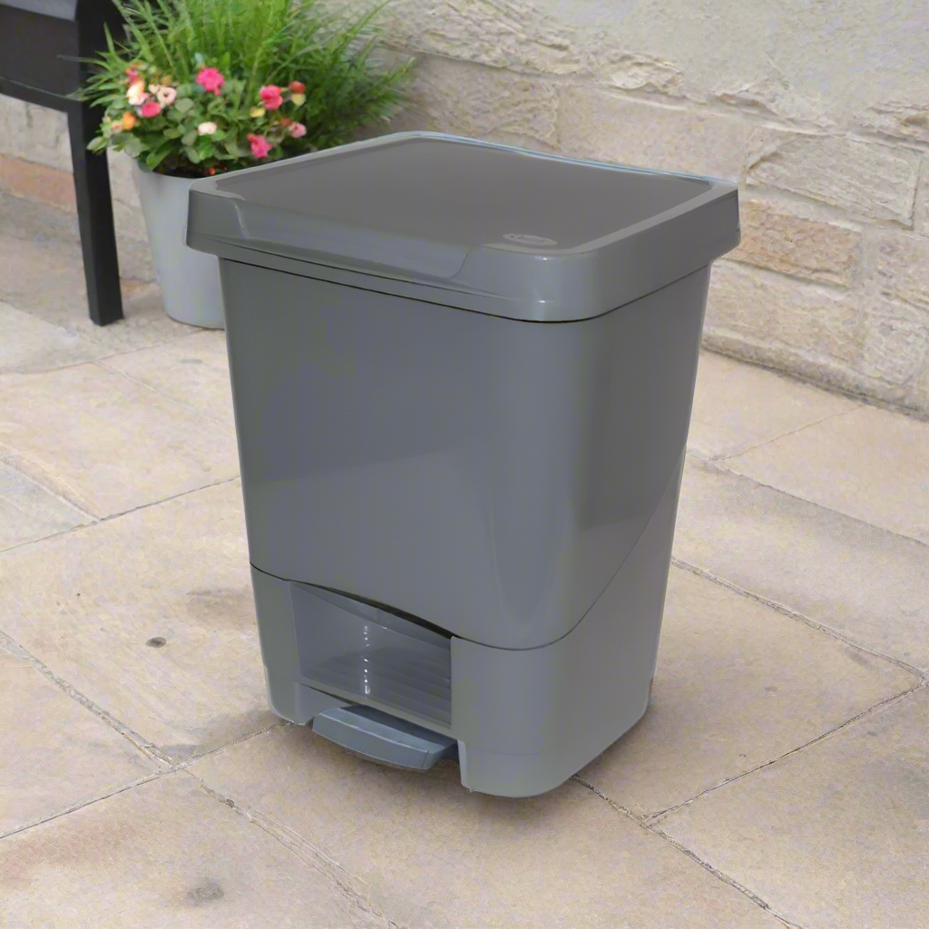 Plastic Garbage Bin 40L Grey