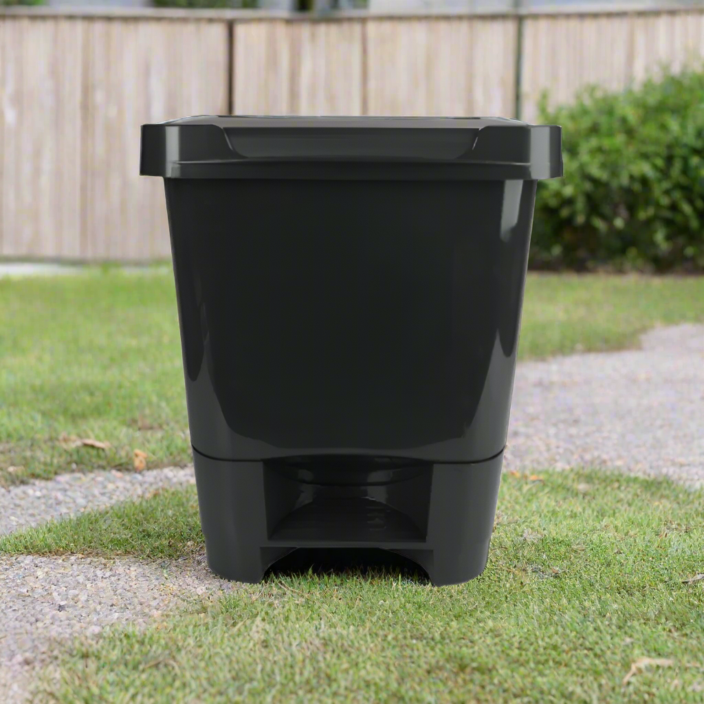 Plastic Garbage Bin 9L Black