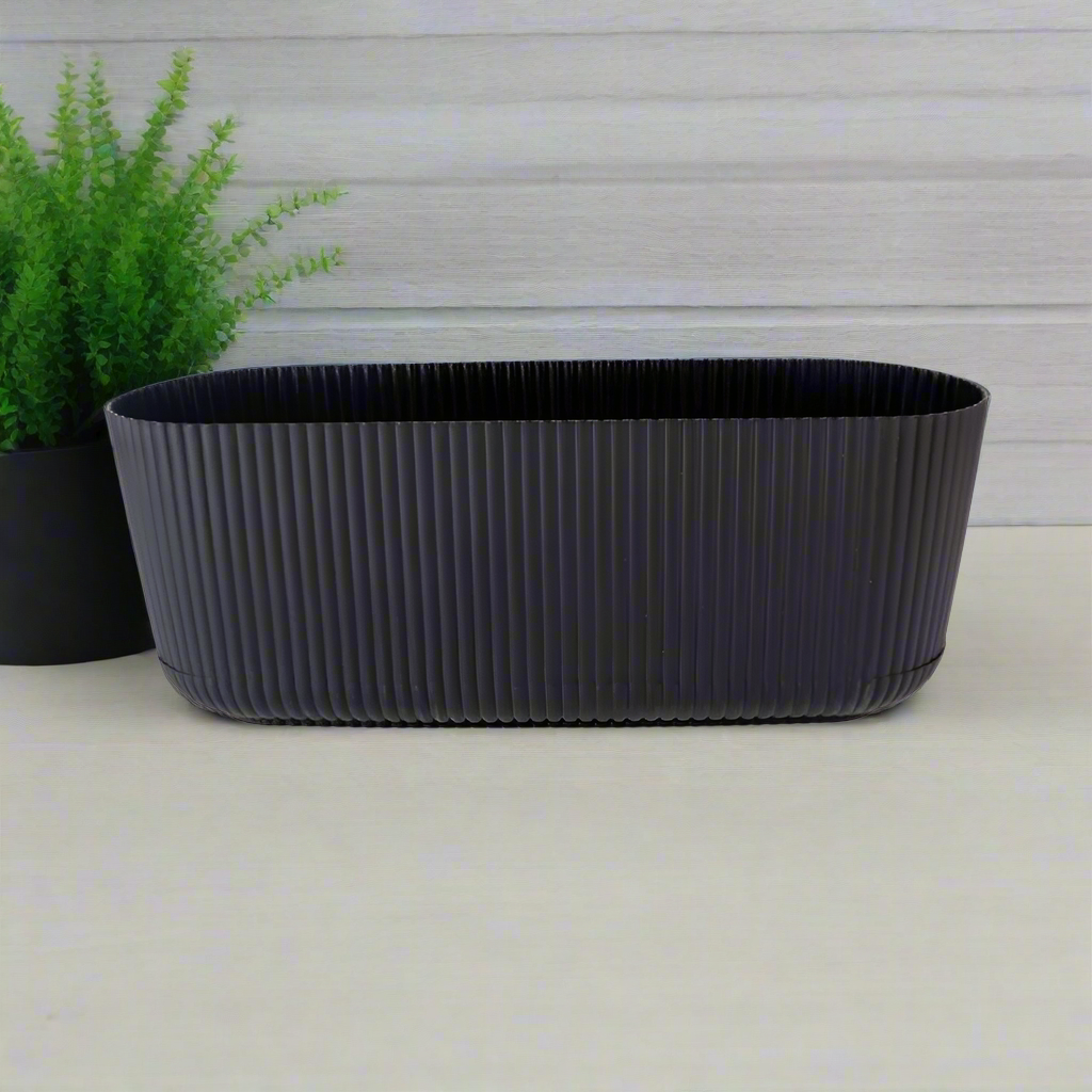 Round striped flower Pot Black 4.5L