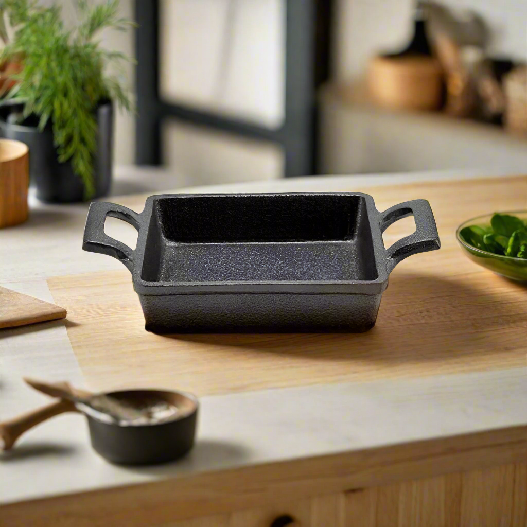 Small Square Cast Iron Pan With Bamboo Tray