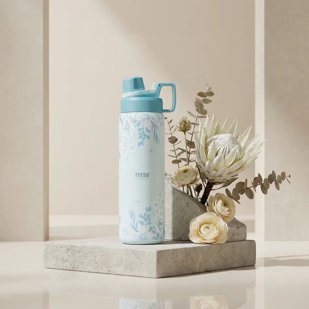 Tyeso Vacuum Insulated Sports Bottle 900ml Floral Mist Blue