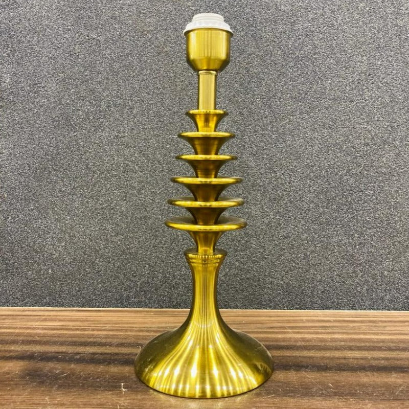 Dreamy Metal Table Lamp