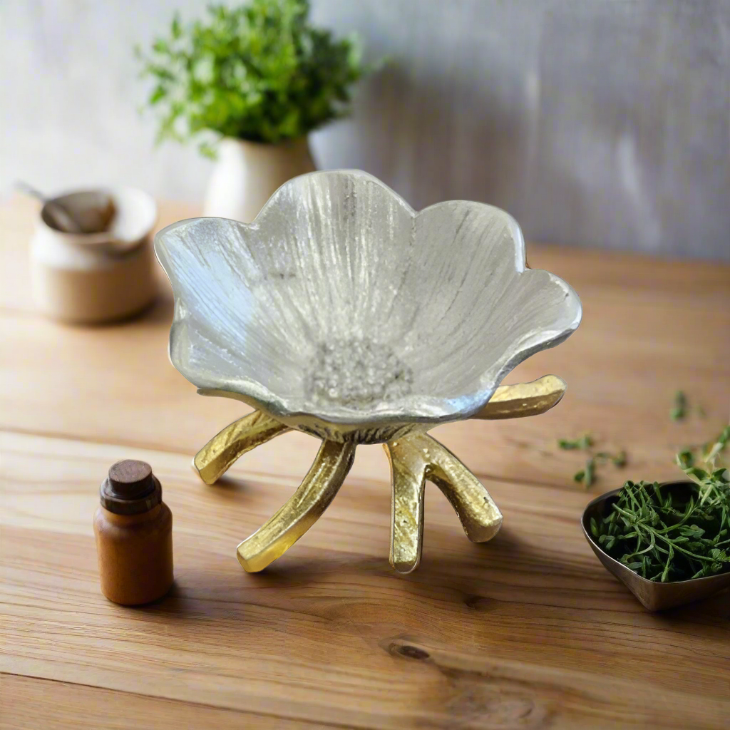 Damascus Flower Dish Gold & Silver