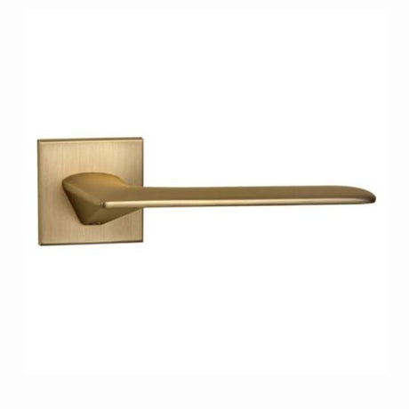 EuroArt Lever Handle on Rose With Escutheons