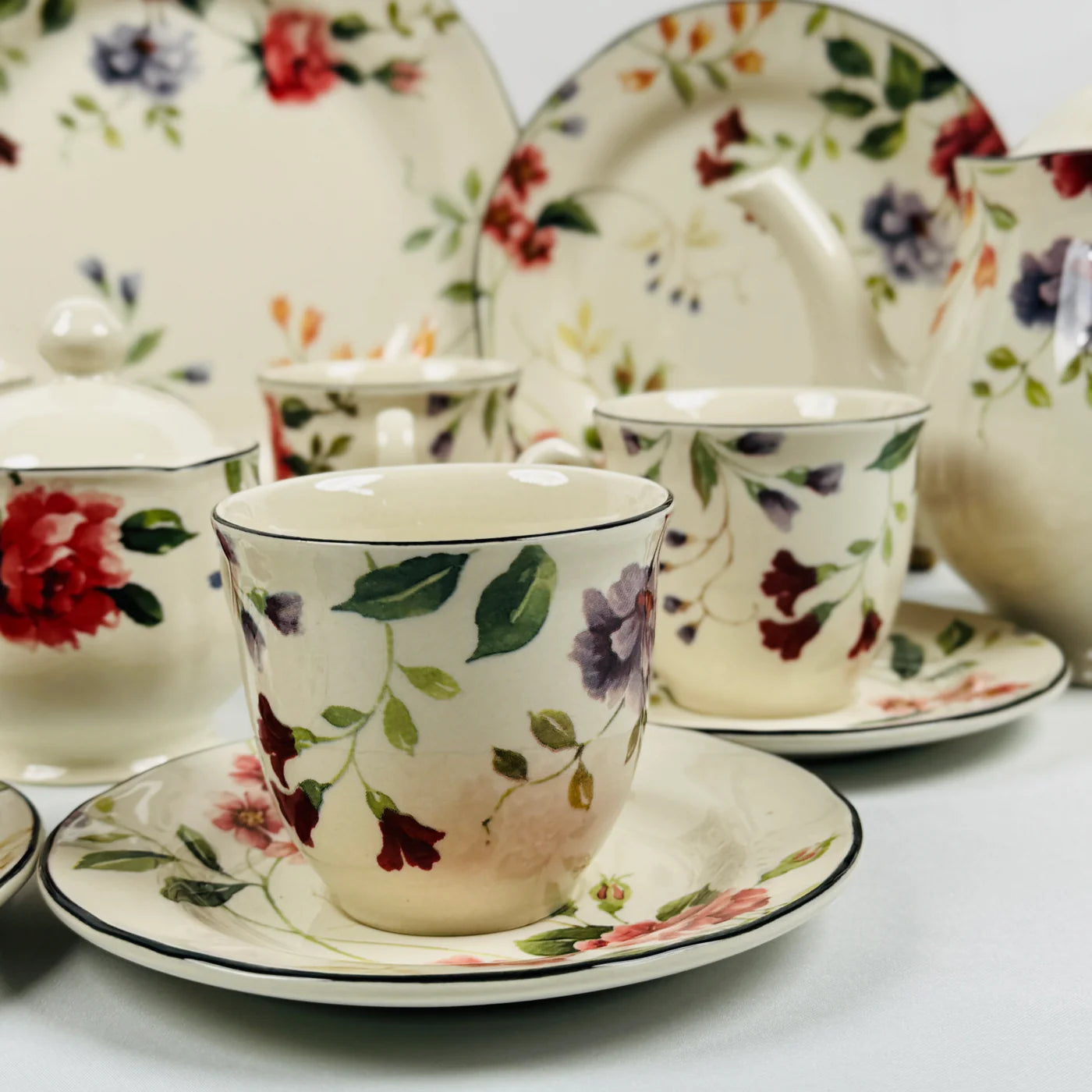 Priscilla With Banding 85Pcs Dinner Set