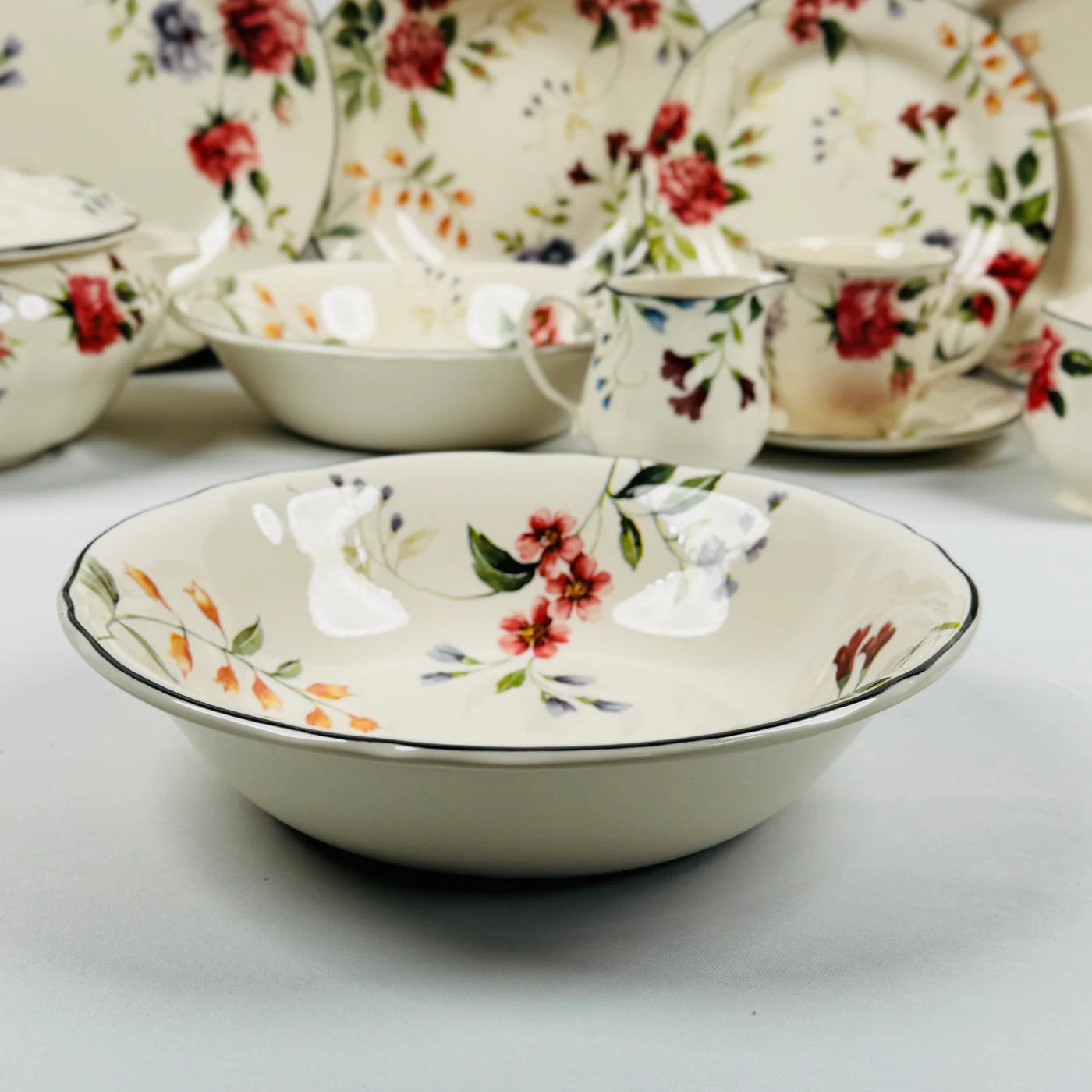 Priscilla With Banding 85Pcs Dinner Set