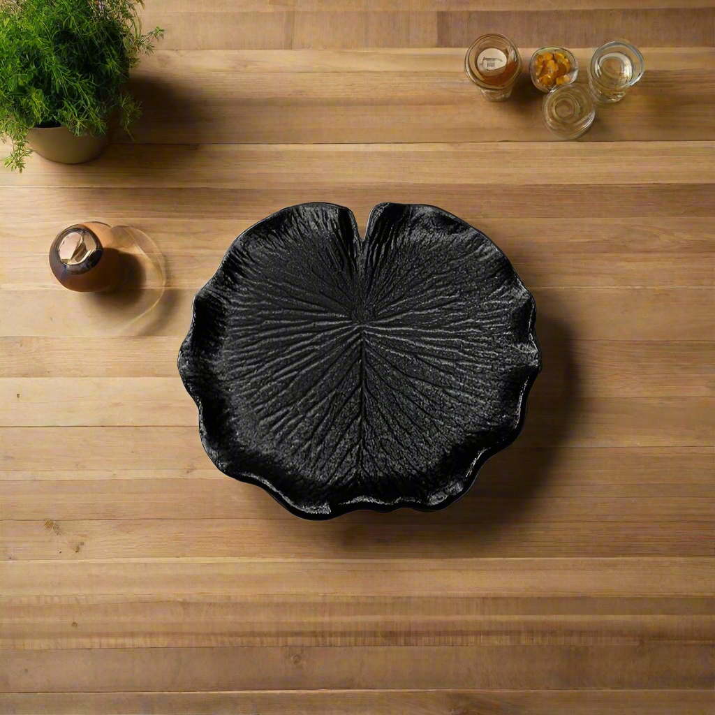 Lilly Leaf Serving Tray Black
