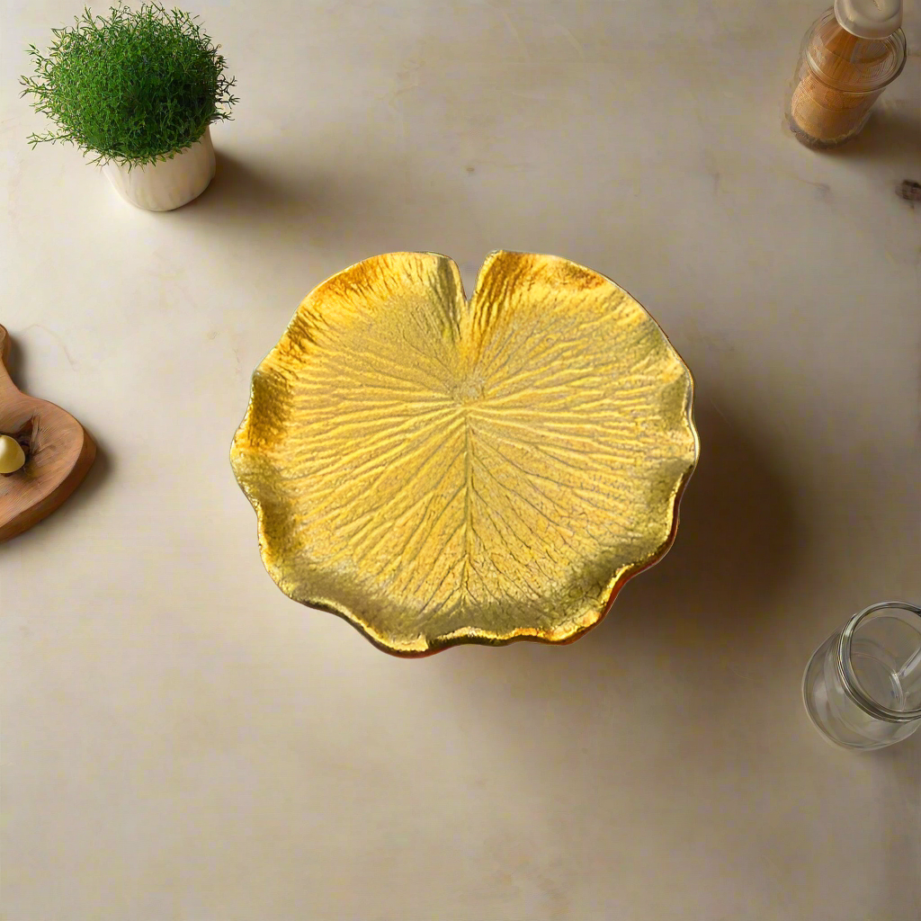Lilly Leaf Serving Tray Gold