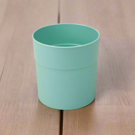 Round Plastic Flowerpot 0.28L Green