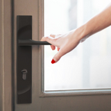 Handle on Plate CC 85mm Black