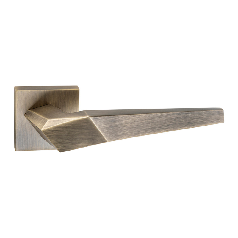 Handle on Straight Square Rose