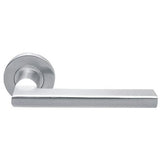 SS LEVER HANDLE ON SQUARE ROSE